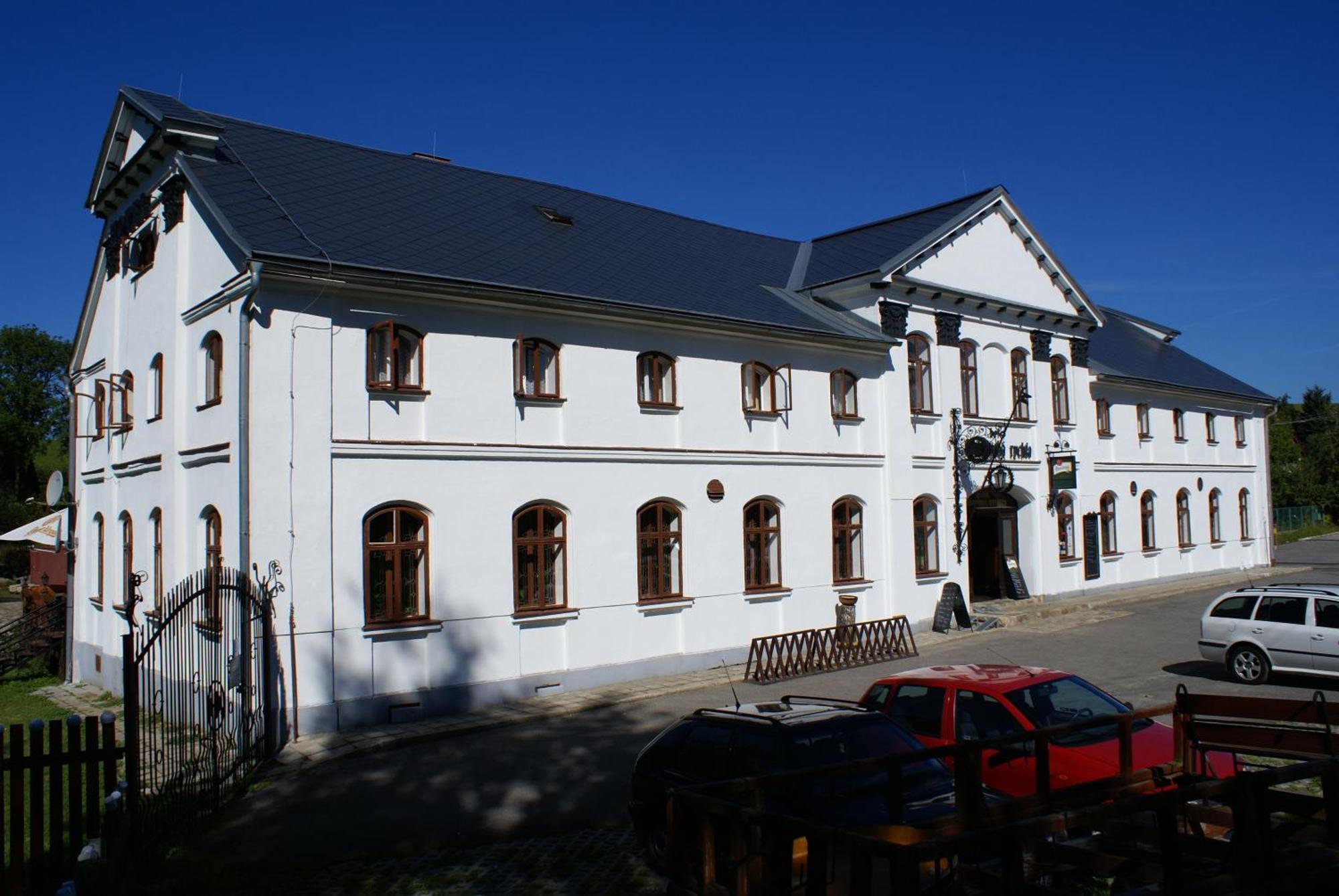 Marsovska Rychta Hotel โนเวมิสโต นา โมราเวีย ภายนอก รูปภาพ